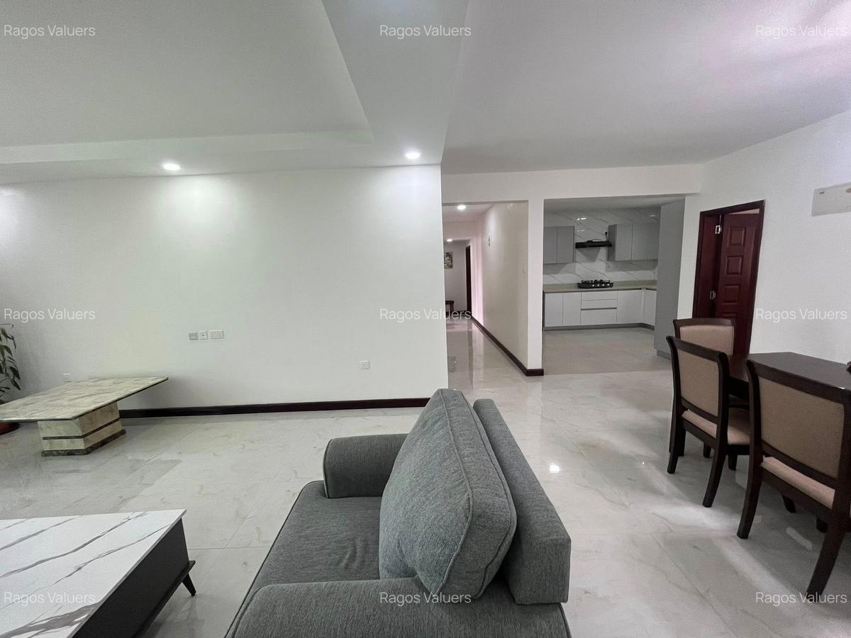 3 Bed Apartment with En Suite at Parklands Road - 12