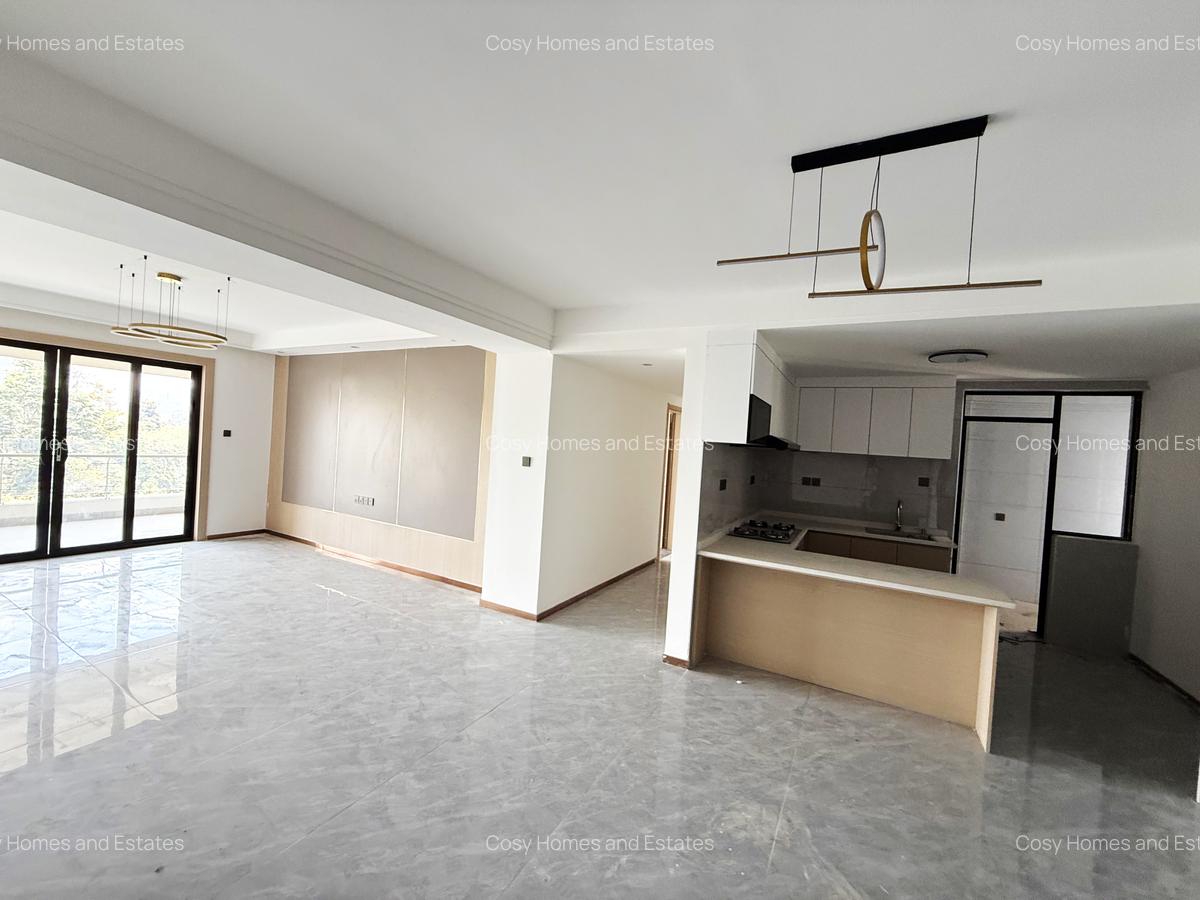 4 Bed Apartment with En Suite at Brookside - 6