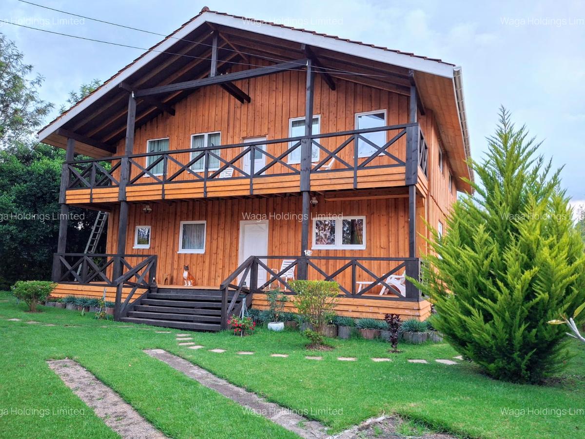 3 Bed Villa with En Suite at Burguret - 1