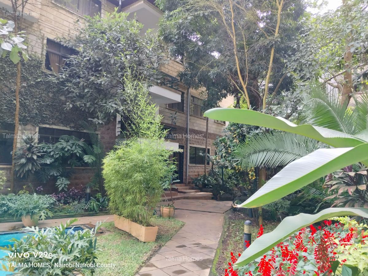 Serviced 2 Bed Apartment with En Suite at Near Sarit Centre - 6