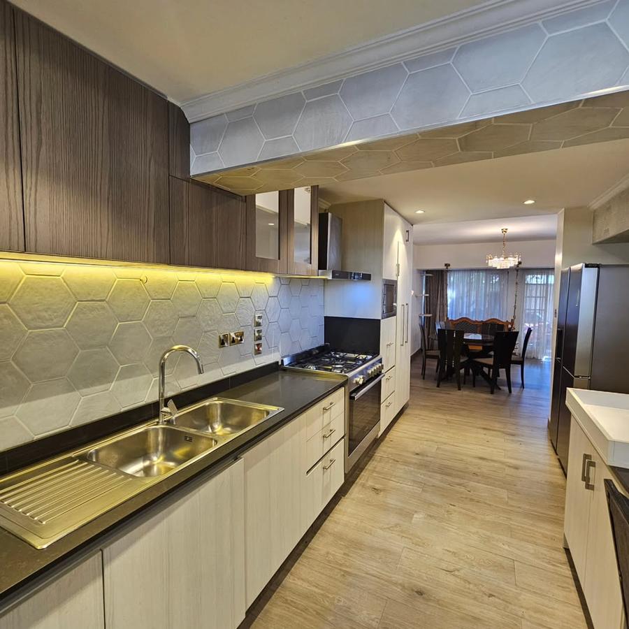 3 Bed House with En Suite at Parklands - 6