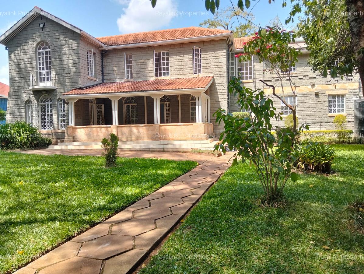 4 Bed House with En Suite at Karen - 2