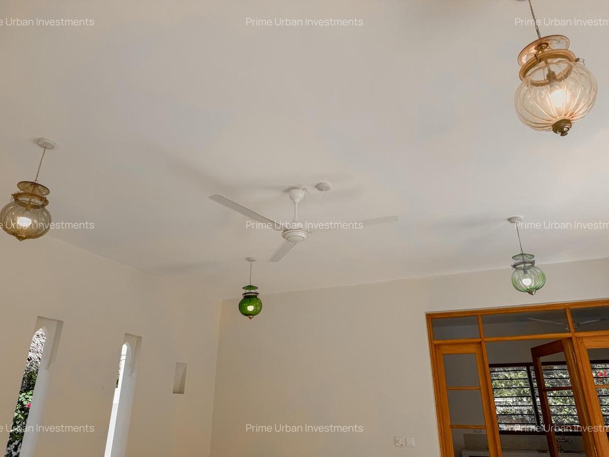 3 Bed House with En Suite in Watamu - 11
