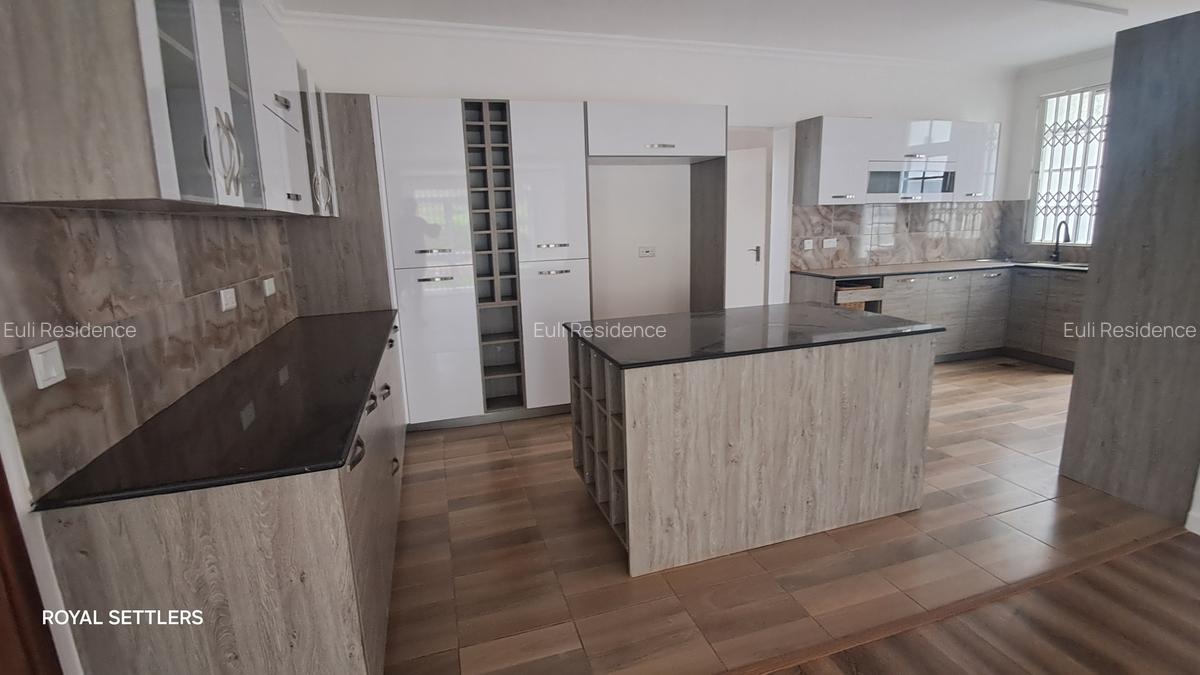 4 Bed Townhouse with En Suite at Kitisuru Ridge - 12
