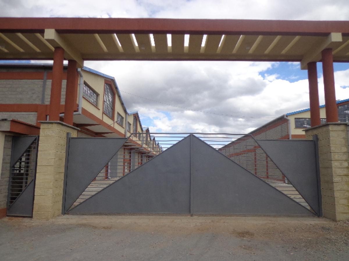 8,200 ft² Warehouse with Service Charge Included in Juja - 2