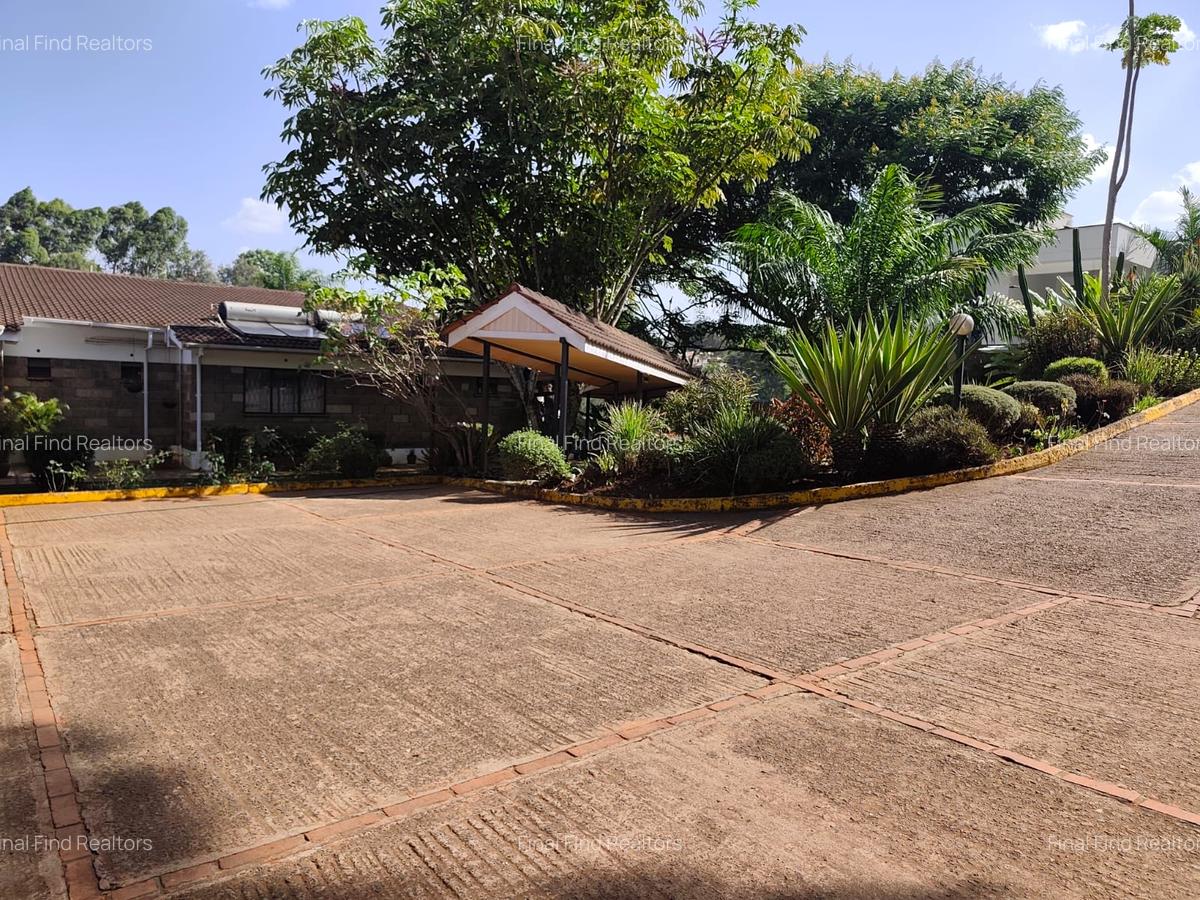 2 Bed House with Garden in Runda - 3