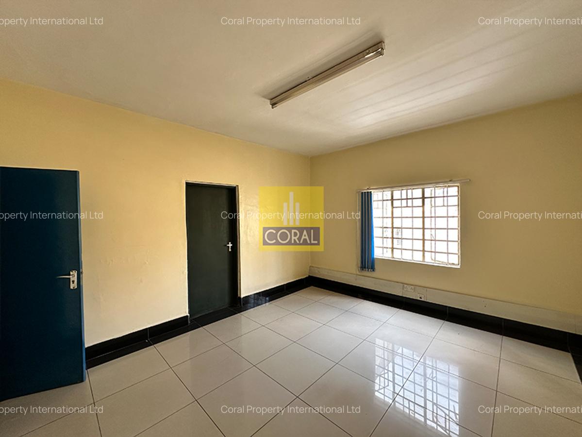 3,200 ft² Office in Nairobi CBD - 2