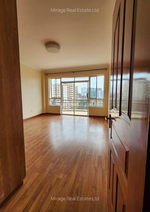 3 Bed Apartment with En Suite in Kileleshwa - 4