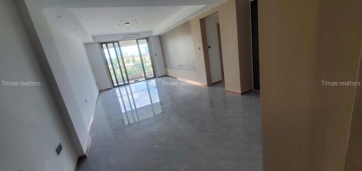 3 Bed Apartment with En Suite at Riverside - 1