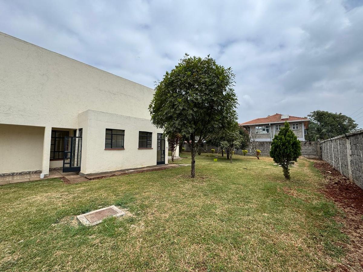 4 Bed House with En Suite in Runda - 13