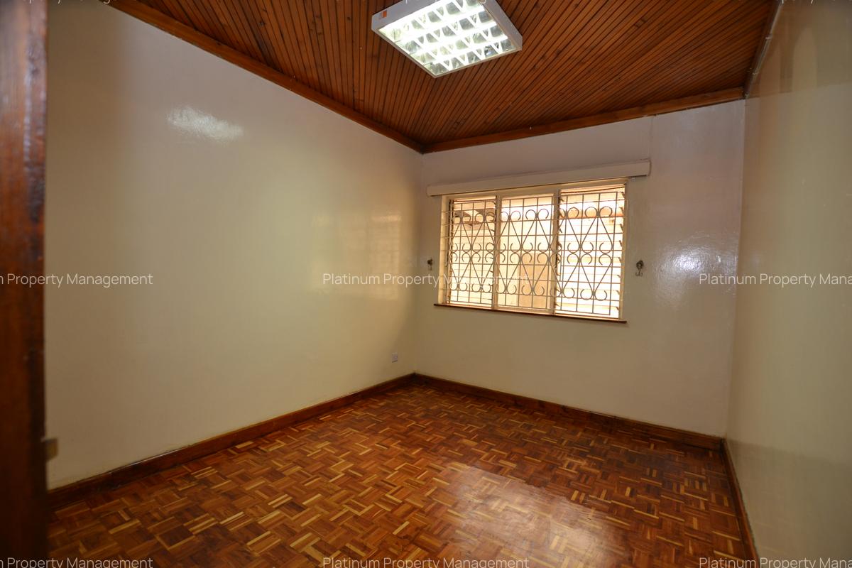 3 Bed Townhouse with En Suite in Parklands - 18