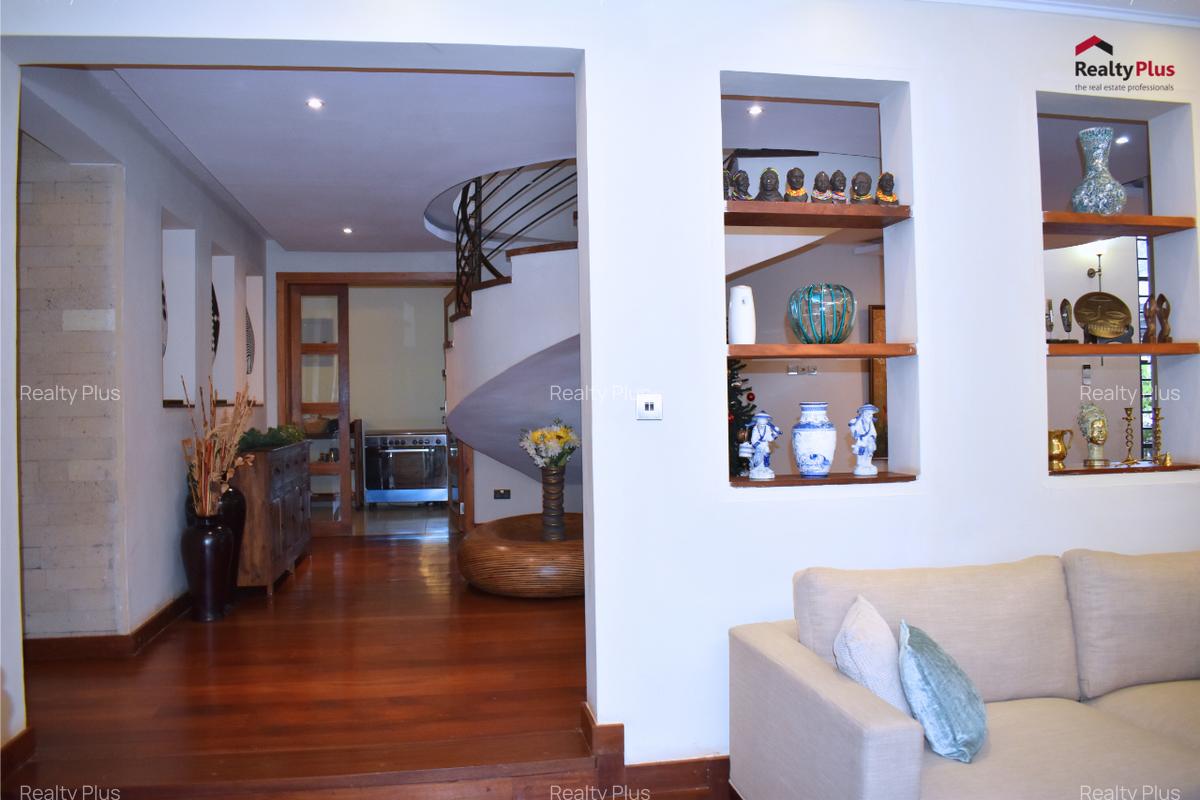 5 Bed Villa with Staff Quarters in Kyuna - 10