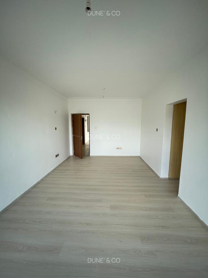 3 Bed Apartment with En Suite in Westlands Area - 13