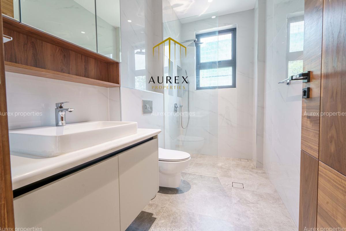 3 Bed Apartment with En Suite in Westlands Area - 10
