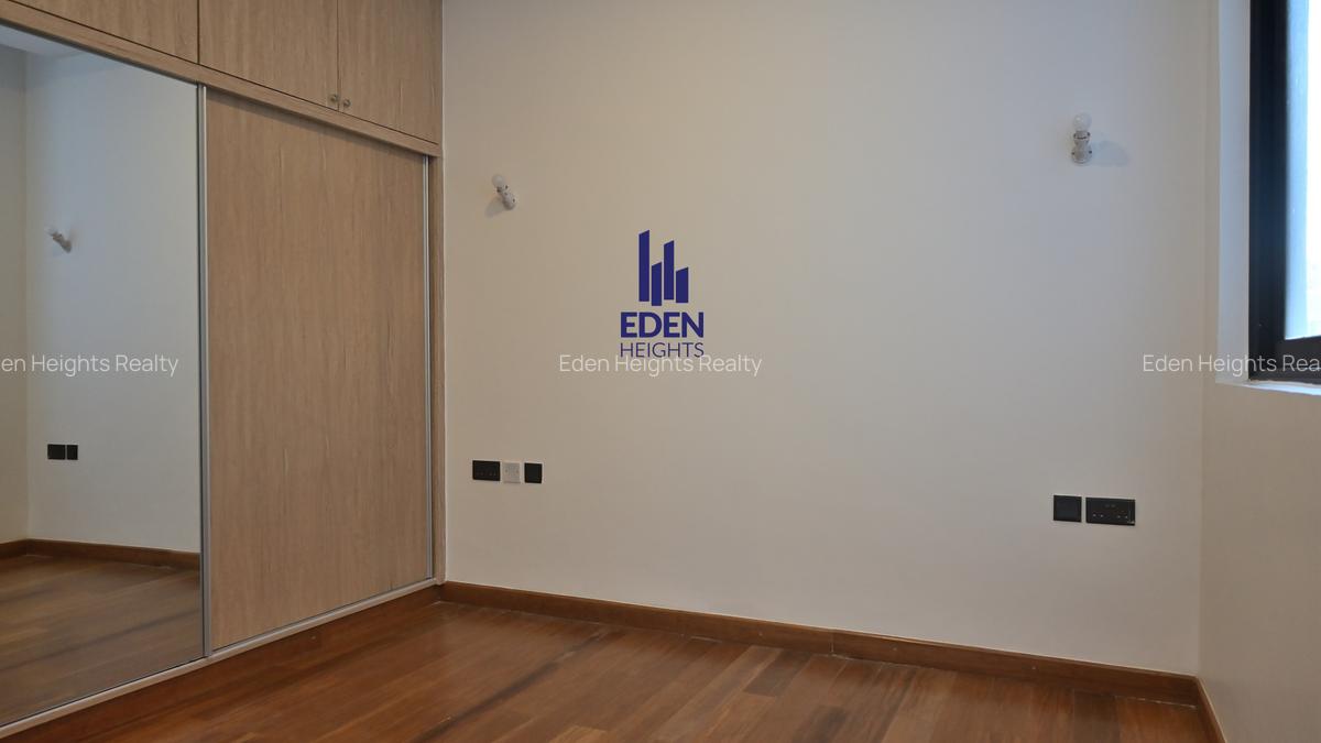 4 Bed Apartment with En Suite in Spring Valley - 7