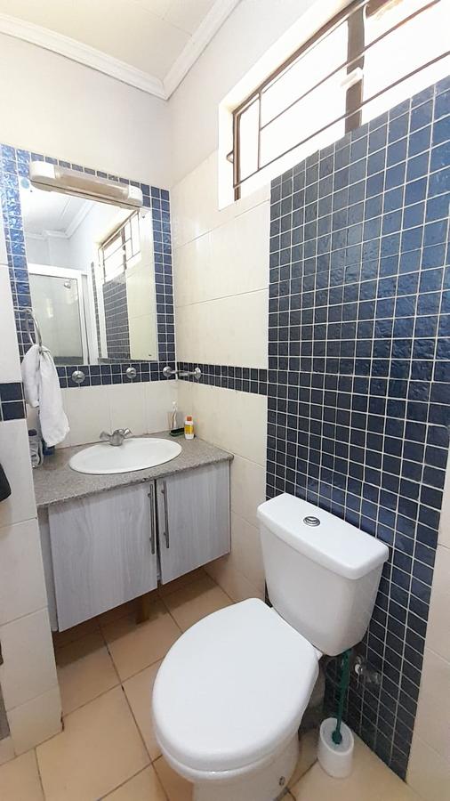 Serviced Studio Apartment with En Suite in Lavington - 5