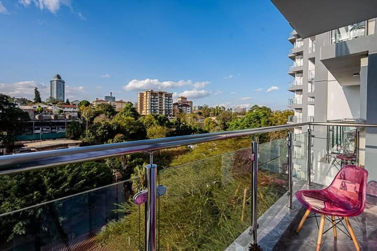 2 Bed Apartment with Lift in Riverside - 11