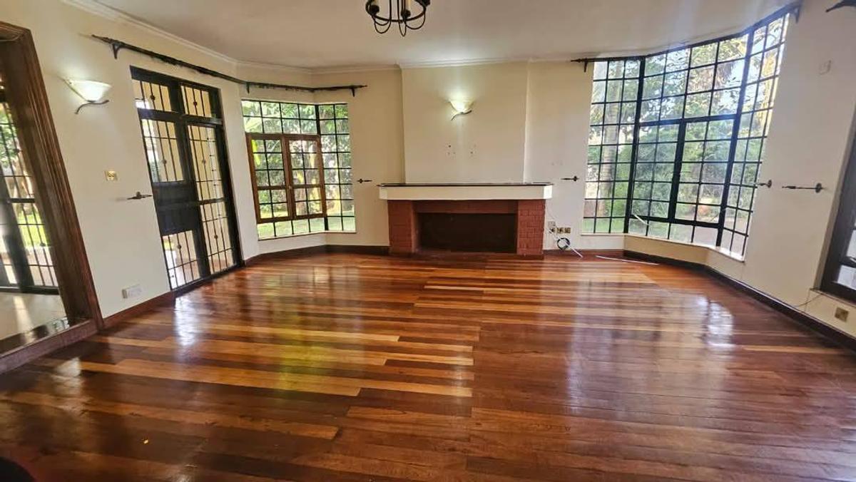 4 Bed Townhouse with En Suite in Kiambu Road - 2