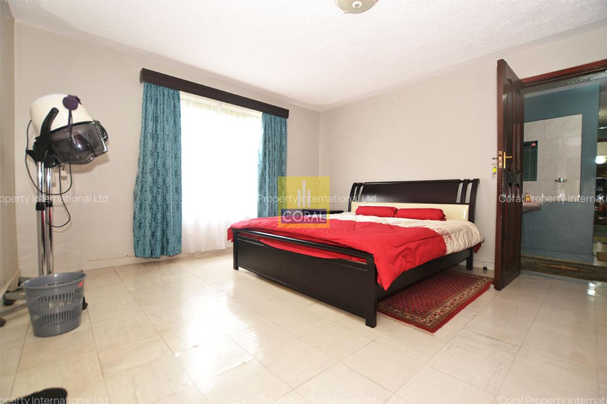 4 Bed House in Kasarani - 8