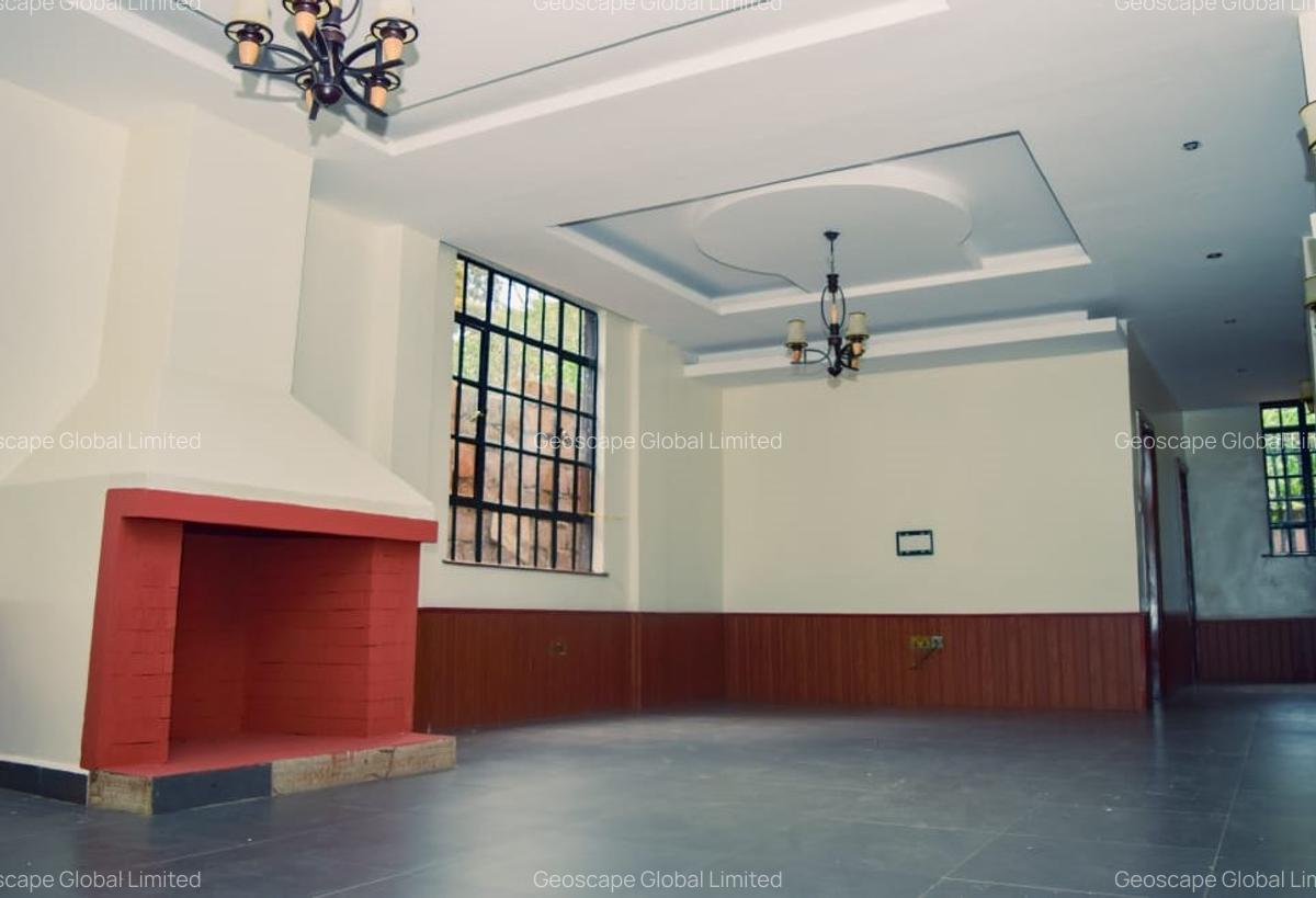 3 Bed House with En Suite in Karen - 3