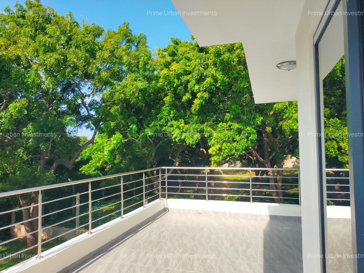 4 Bed House with En Suite in Vipingo - 5