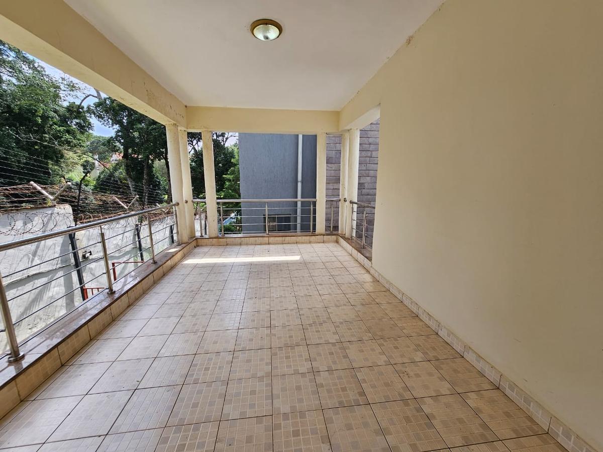 4 Bed Townhouse with En Suite in Westlands Area - 20