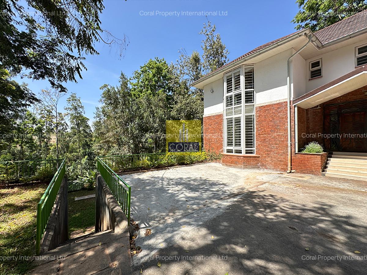 5 Bed Townhouse in Rosslyn - 18