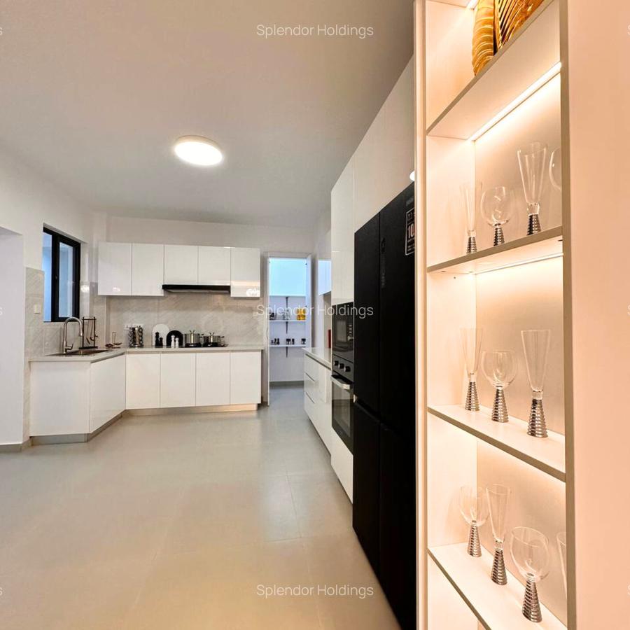 3 Bed Apartment with En Suite in Kilimani - 3