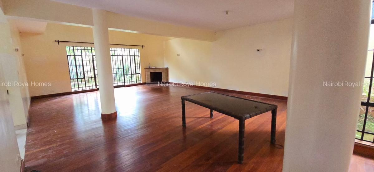 5 Bed Townhouse with En Suite at Lavington Green - 14