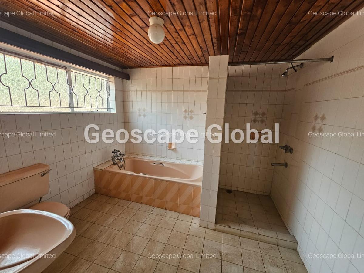 5 Bed House with En Suite in Gigiri - 6