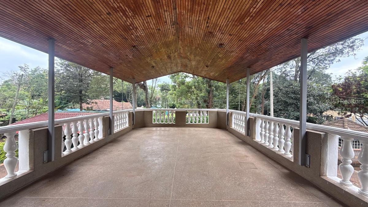 Commercial Property with Service Charge Included in Lavington - 16