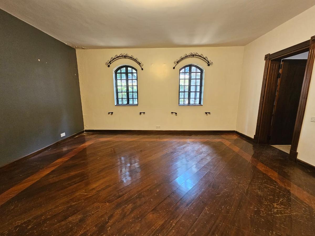 6 Bed House with En Suite at Old Kitisuru - 8