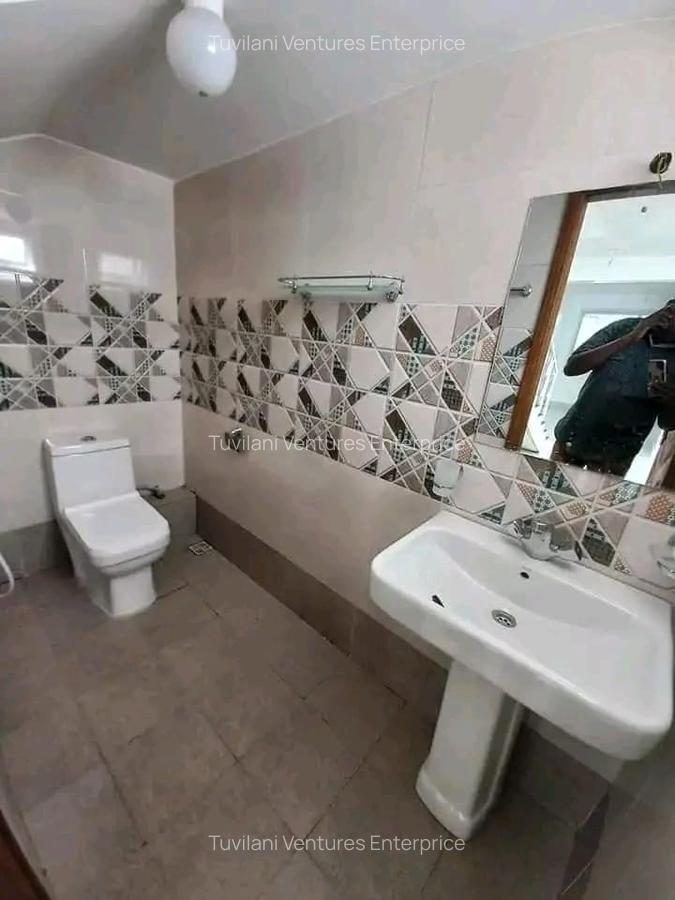 4 Bed Villa with En Suite at Bamburi Mombasa - 2