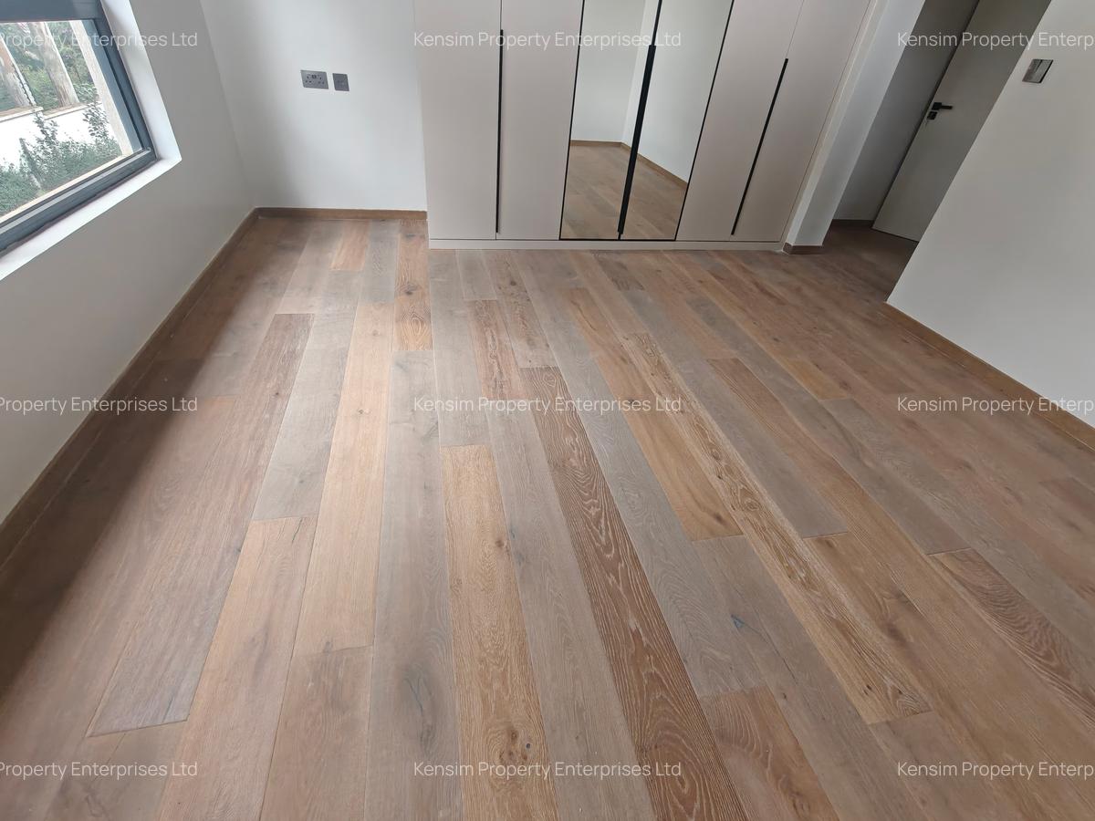 5 Bed Townhouse with En Suite in Runda - 17