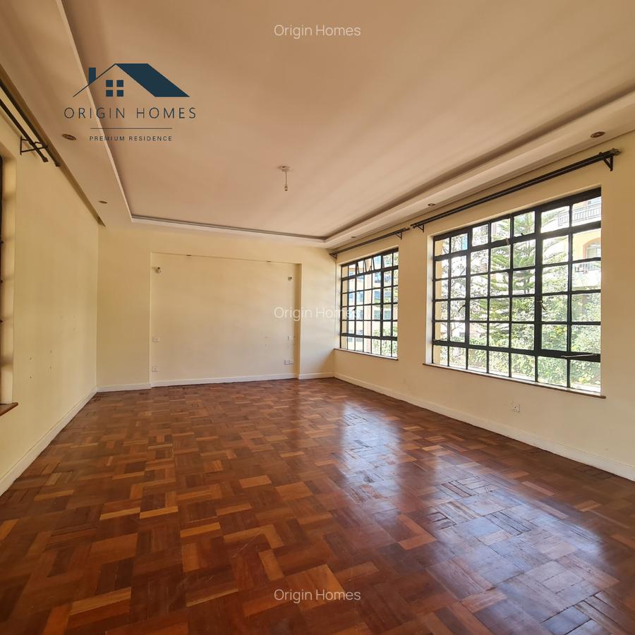 3 Bed Apartment with En Suite at Riverside Drive - 2