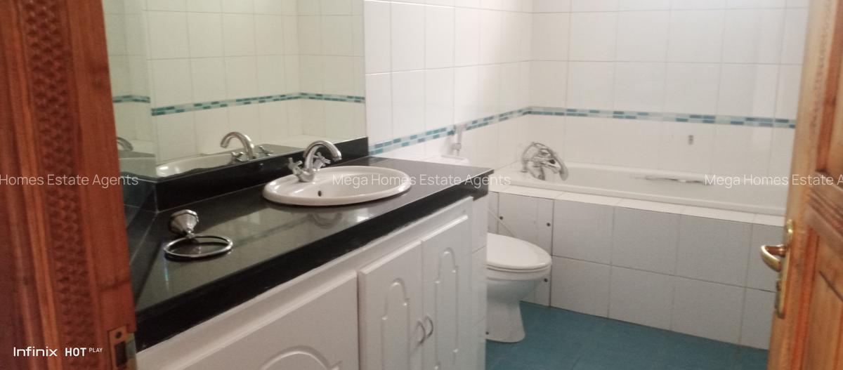 Serviced 3 Bed Apartment with En Suite at Brookside Drive - 6
