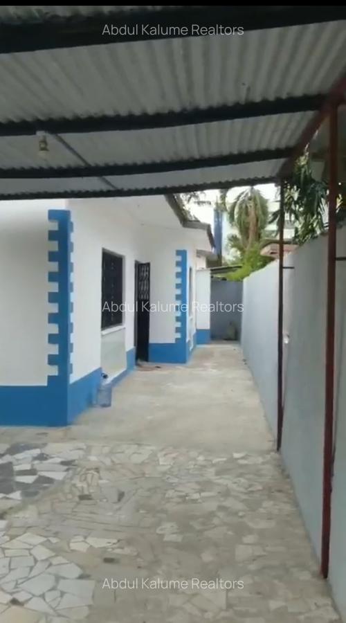 2 Bed House with En Suite at Bamburi - 2