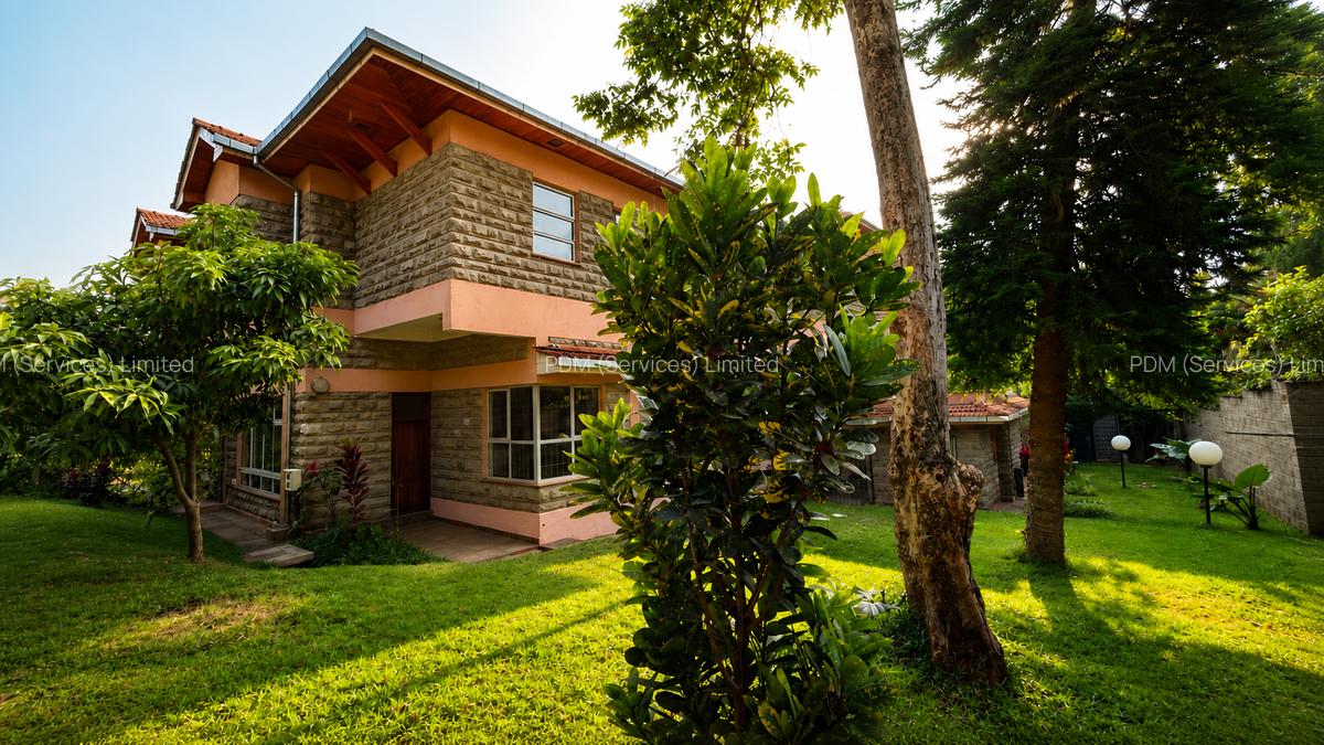 4 Bed Villa with En Suite in Runda - 1