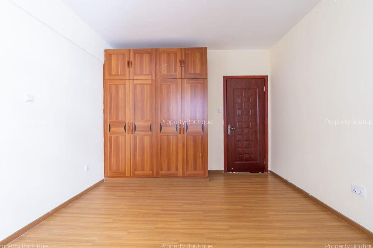 1 Bed Apartment with En Suite at Mugoiri Road - 6