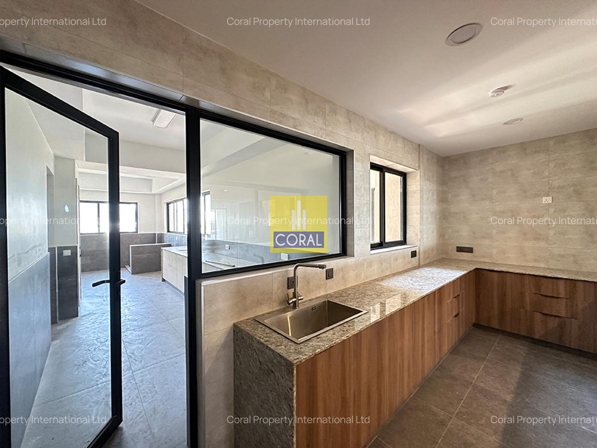 4 Bed Apartment in Westlands Area - 4