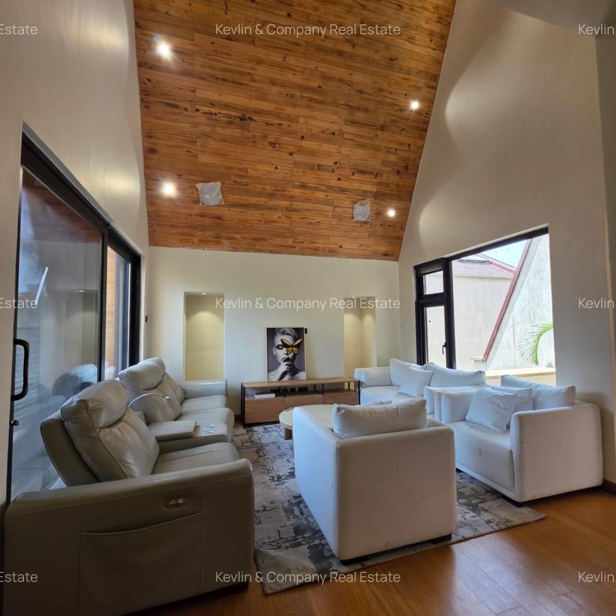 5 Bed Townhouse with En Suite in Lavington - 16