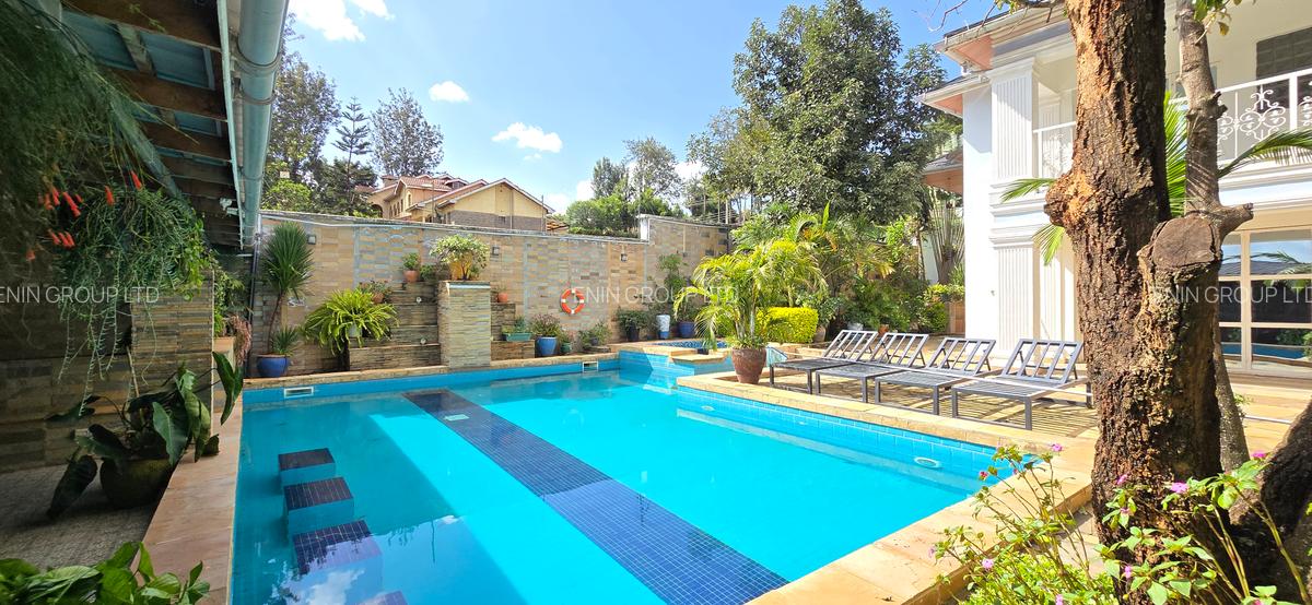 5 Bed House with En Suite at Runda - 2