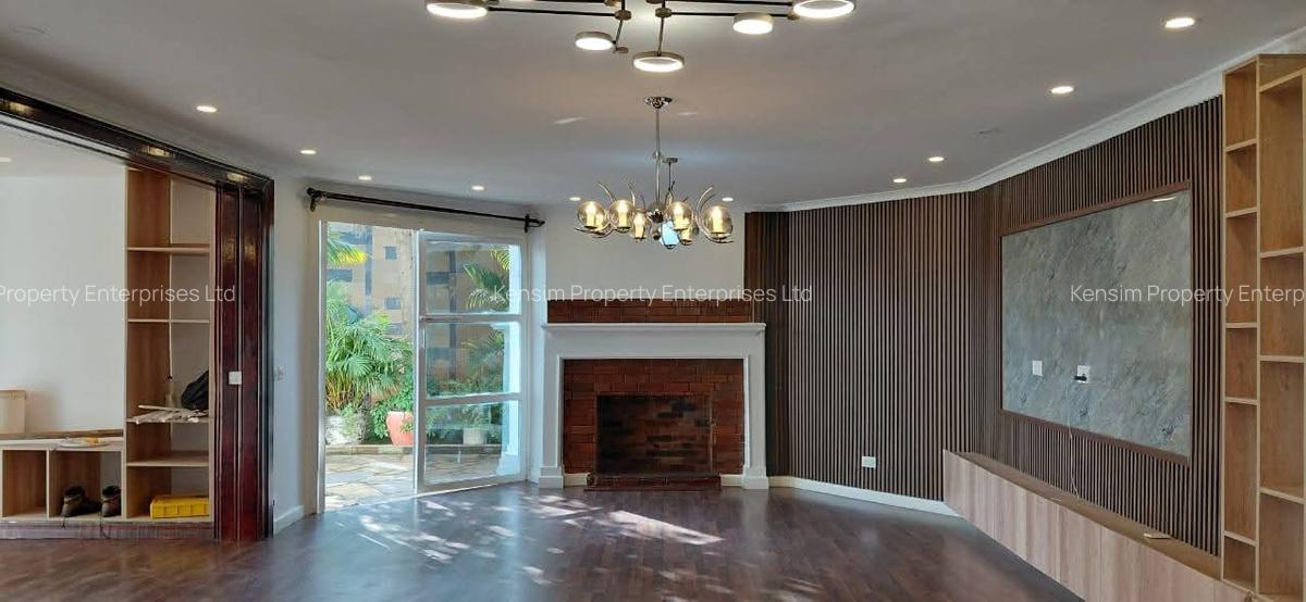 5 Bed House with En Suite in Runda - 14