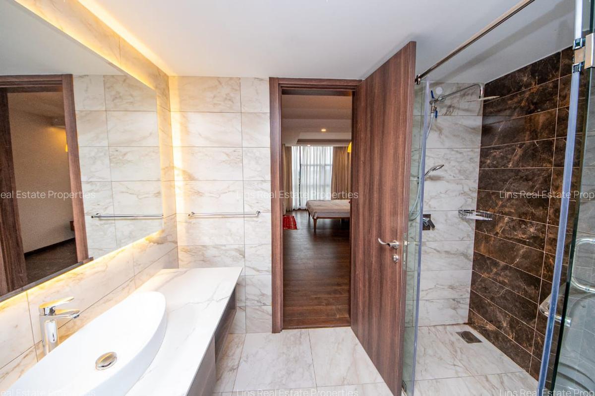 Serviced 3 Bed Apartment with En Suite in Brookside - 17