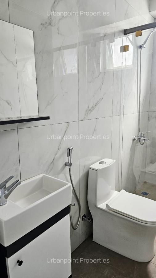 2 Bed Apartment with En Suite in Nyali Area - 8