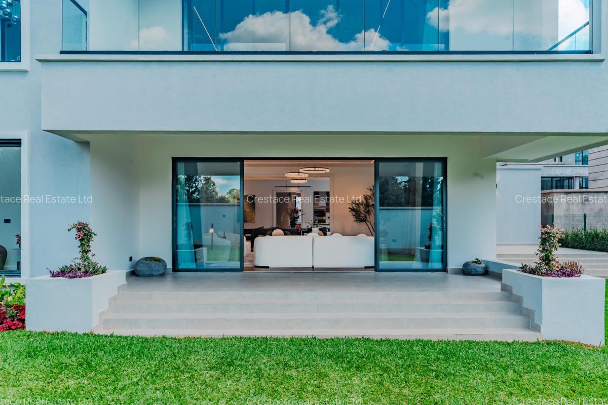 5 Bed Villa with En Suite in Runda - 3