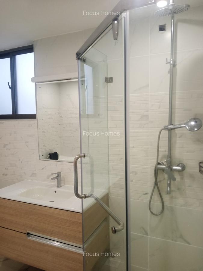 Serviced 2 Bed Apartment with En Suite in Westlands Area - 12
