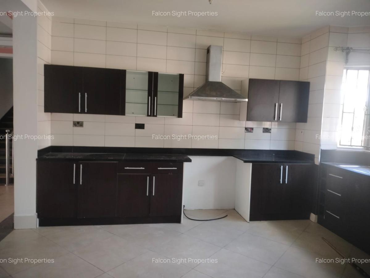 4 Bed Townhouse with Staff Quarters at Few Minutes Drive To Gigiri - 14