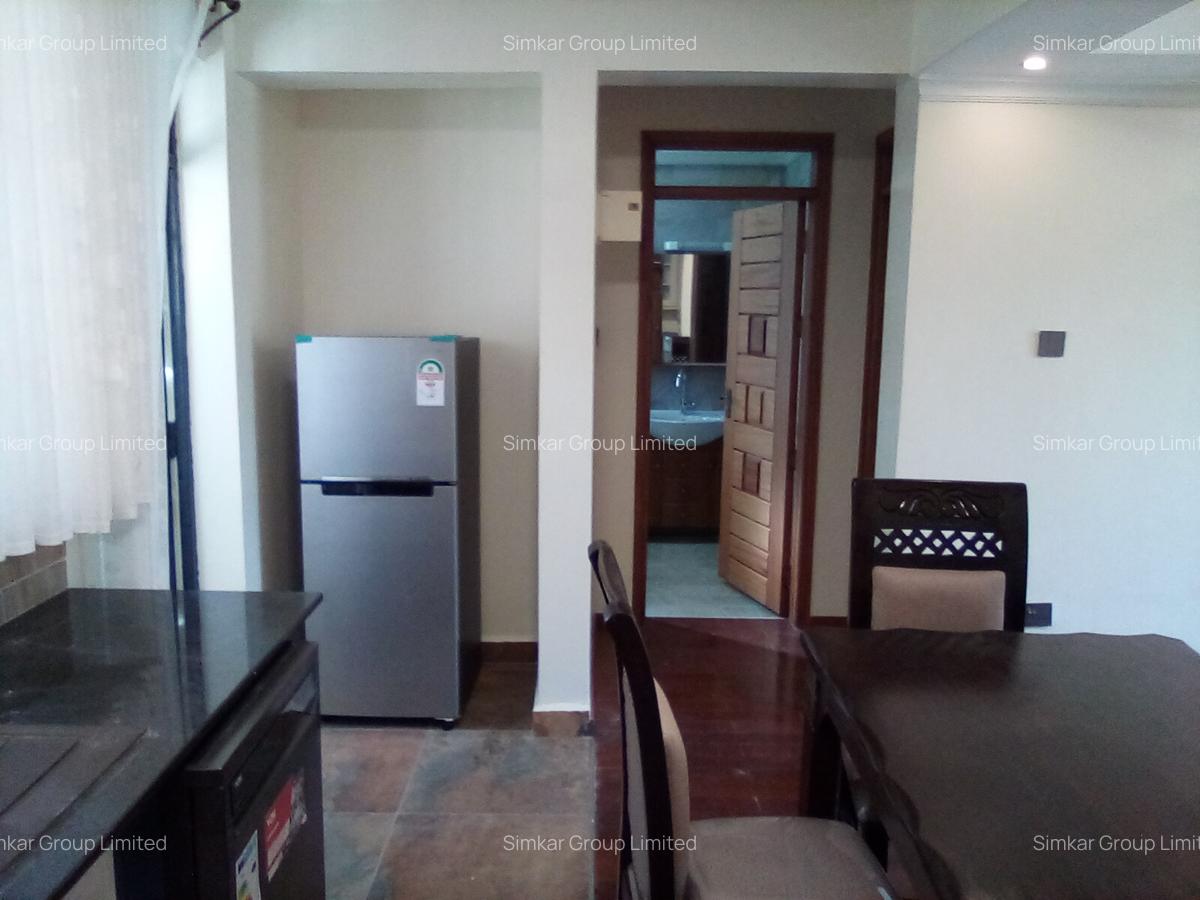 Serviced 1 Bed Apartment with En Suite at Convent Drive - 3