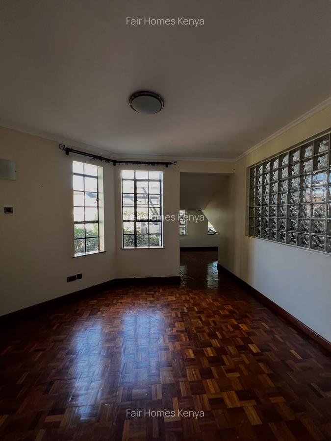 5 Bed Townhouse with En Suite at James Gichuru - 5